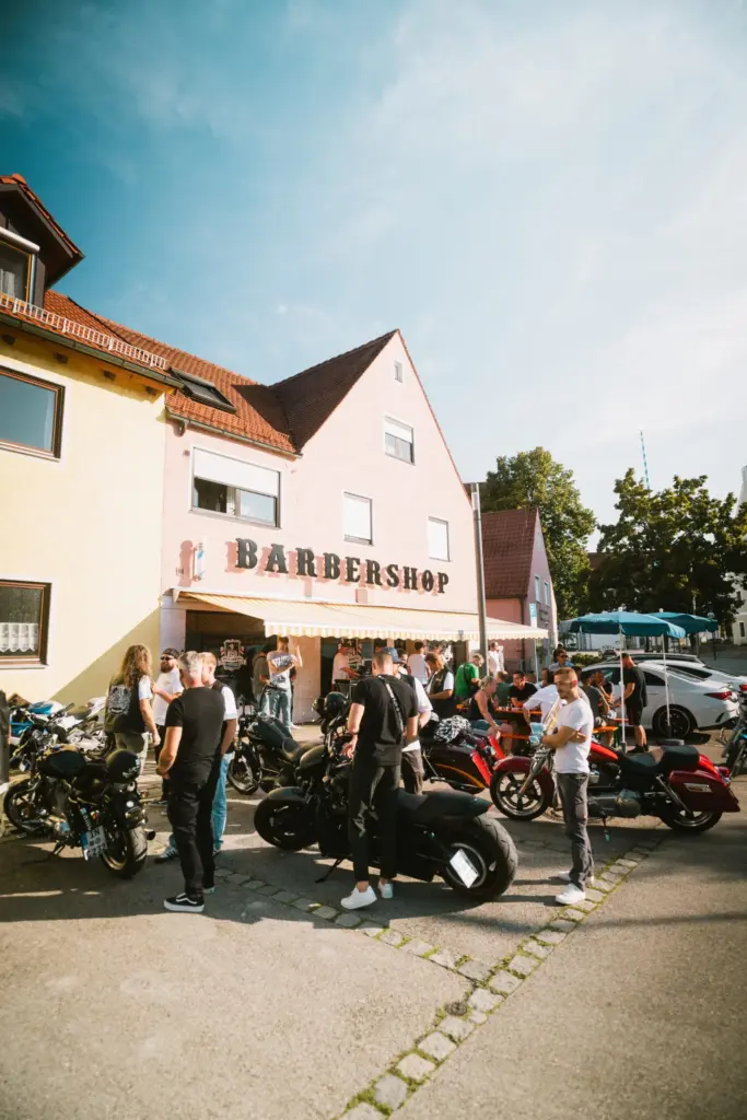 Straßenfest Motorräder, Most Wanted Barbershop